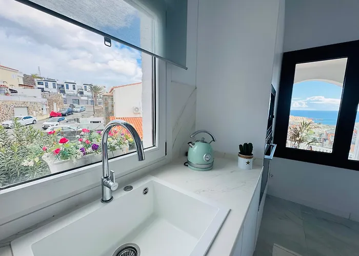 Rex - Sun & * Las Palmas